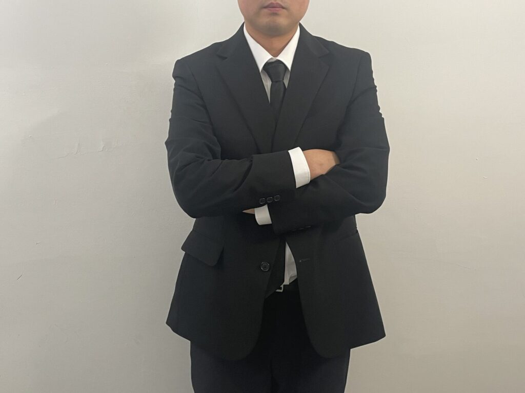 葬儀の服装マナー　喪服の男性