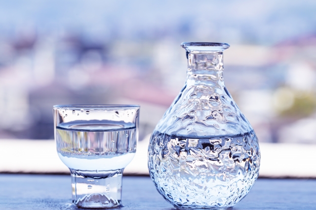 「献杯」と「乾杯」5つの大きな違い 🚫🍻